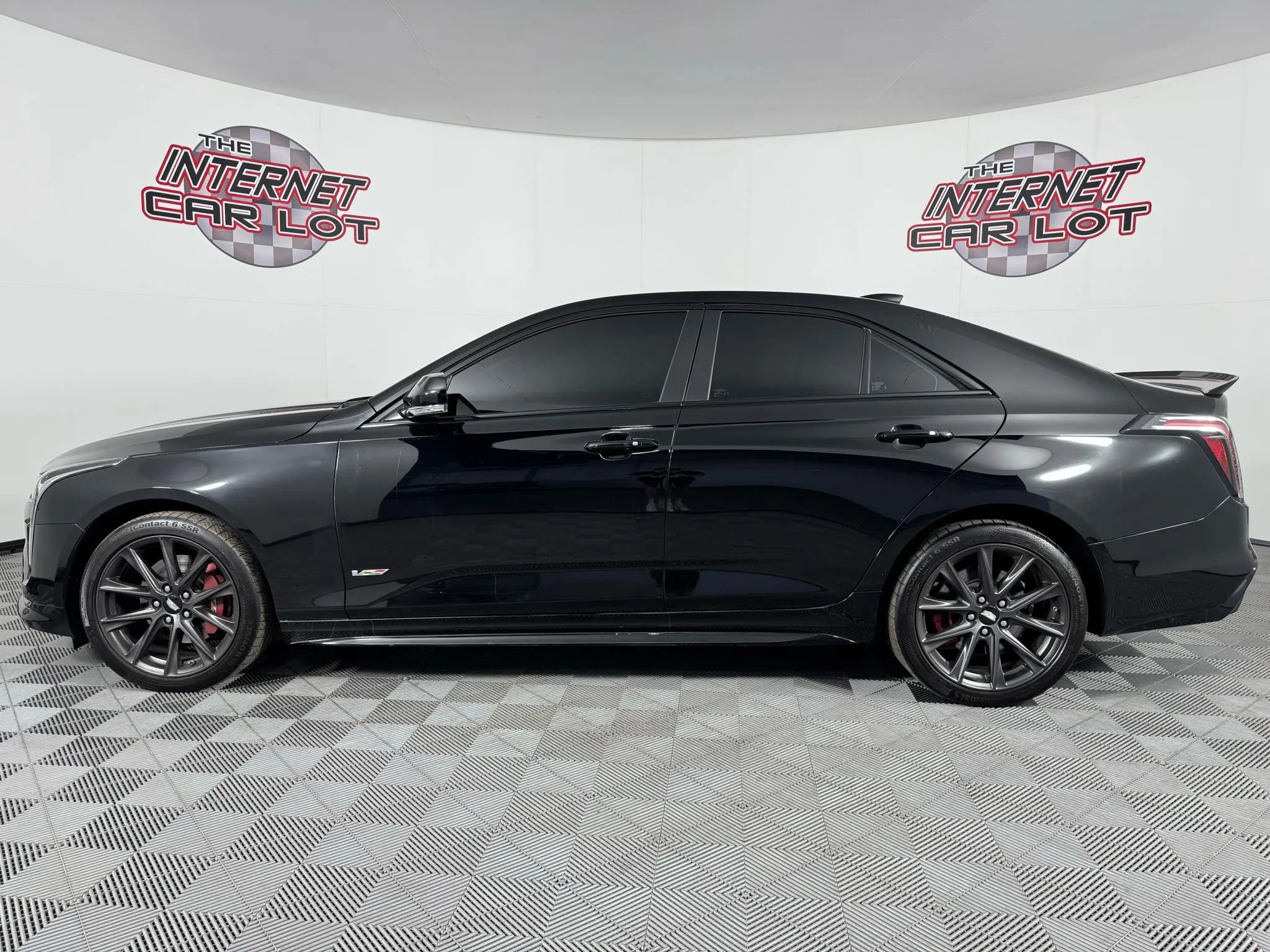 Used 2025 Cadillac CT4 V w/ Technology Package image 4