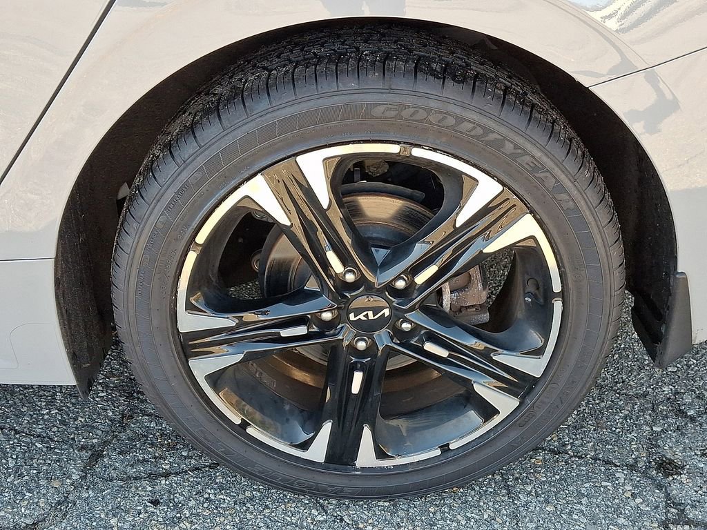Used 2024 Kia K5 GT-Line w/ GT-Line Premium Package image 12
