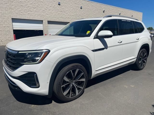Used 2024 Volkswagen Atlas SEL Premium R-Line AWD/4WD image 4