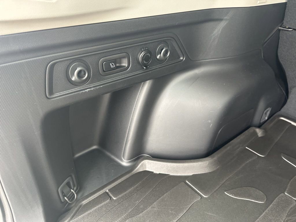 Certified 2023 Subaru Forester Limited image 30