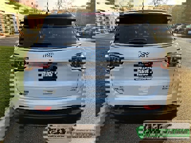 Certified 2022 Jeep Compass Limited image 25