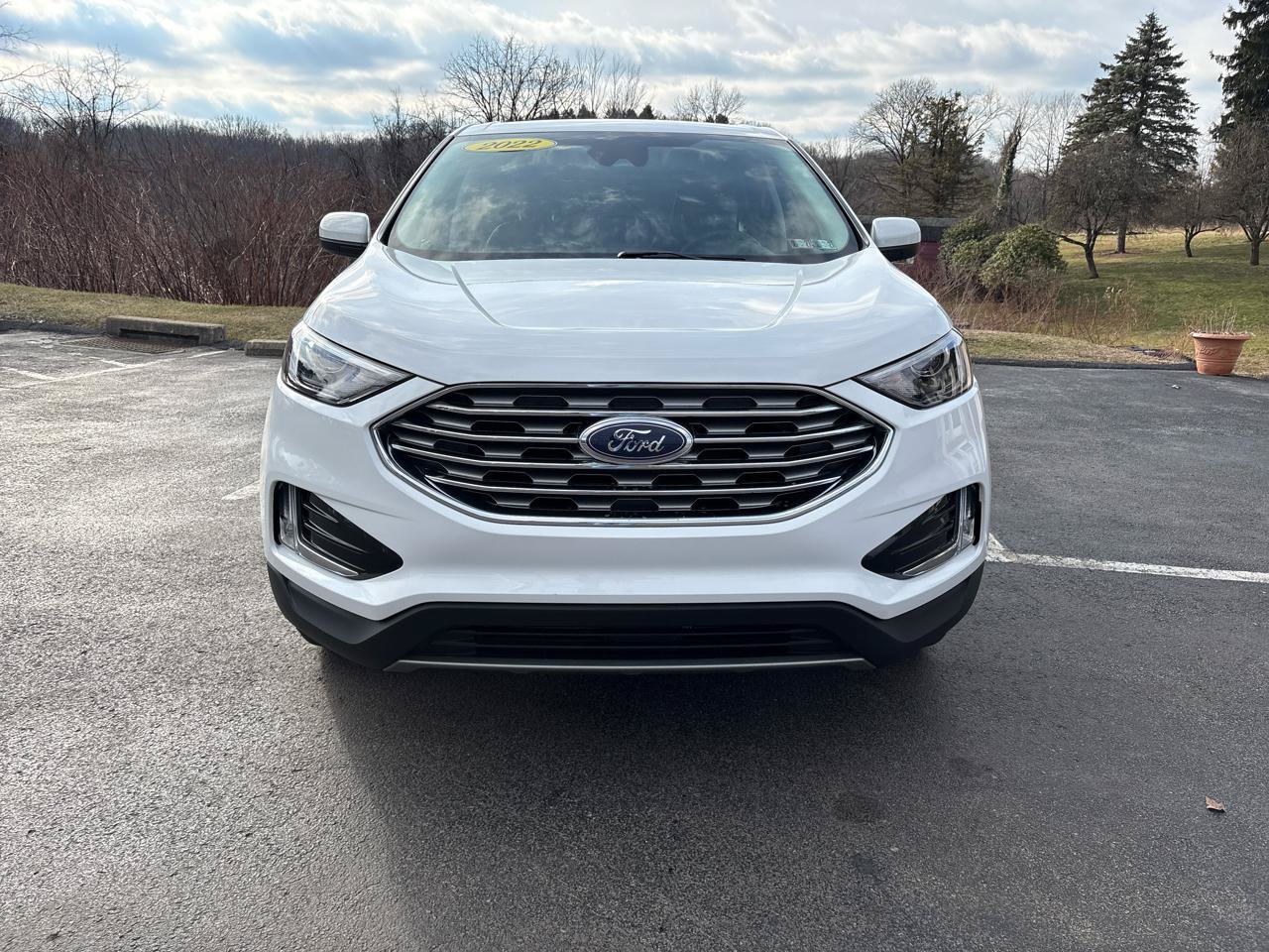 Used 2022 Ford Edge SEL w/ Convenience Package AWD/4WD image 2