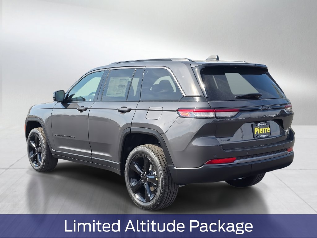 New 2026 Jeep Grand Cherokee Limited w/ Limited Altitude Package AWD/4WD image 4