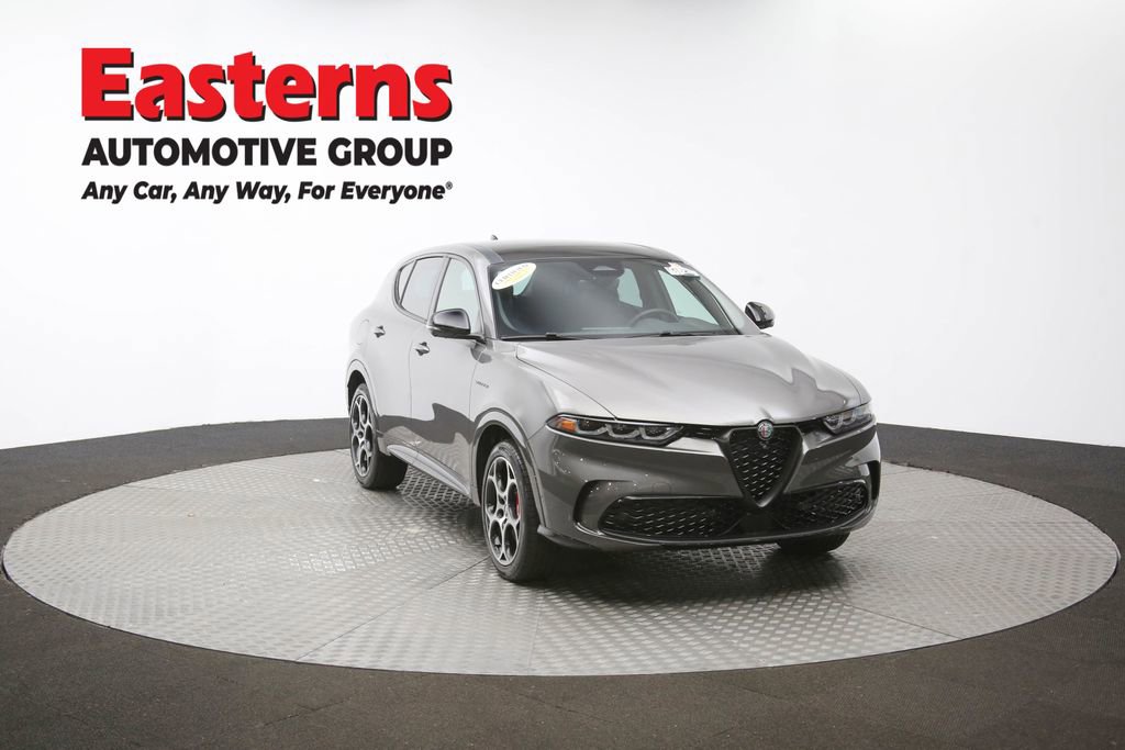 Used 2024 Alfa Romeo Tonale Veloce w/ Active Assist Package image 48