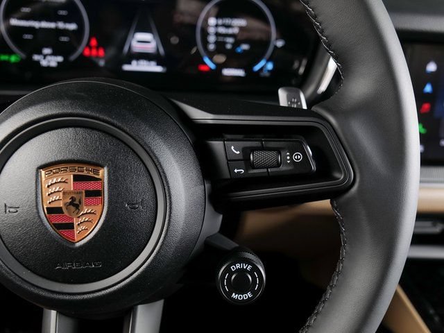 New 2026 Porsche Cayenne S AWD/4WD image 22