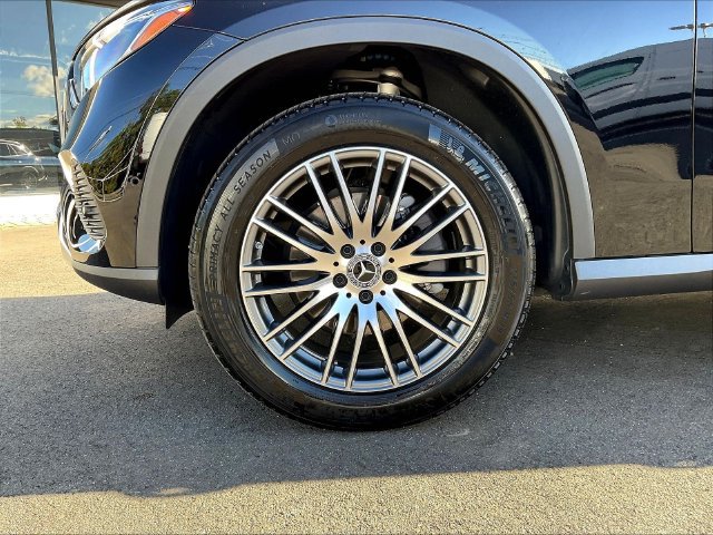 Used 2026 Mercedes-Benz GLC 300 4MATIC image 36
