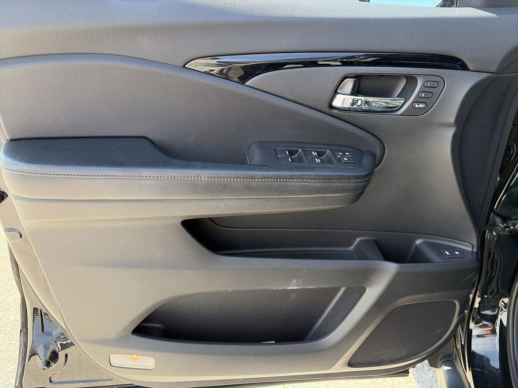 Used 2016 Honda Pilot Touring image 27