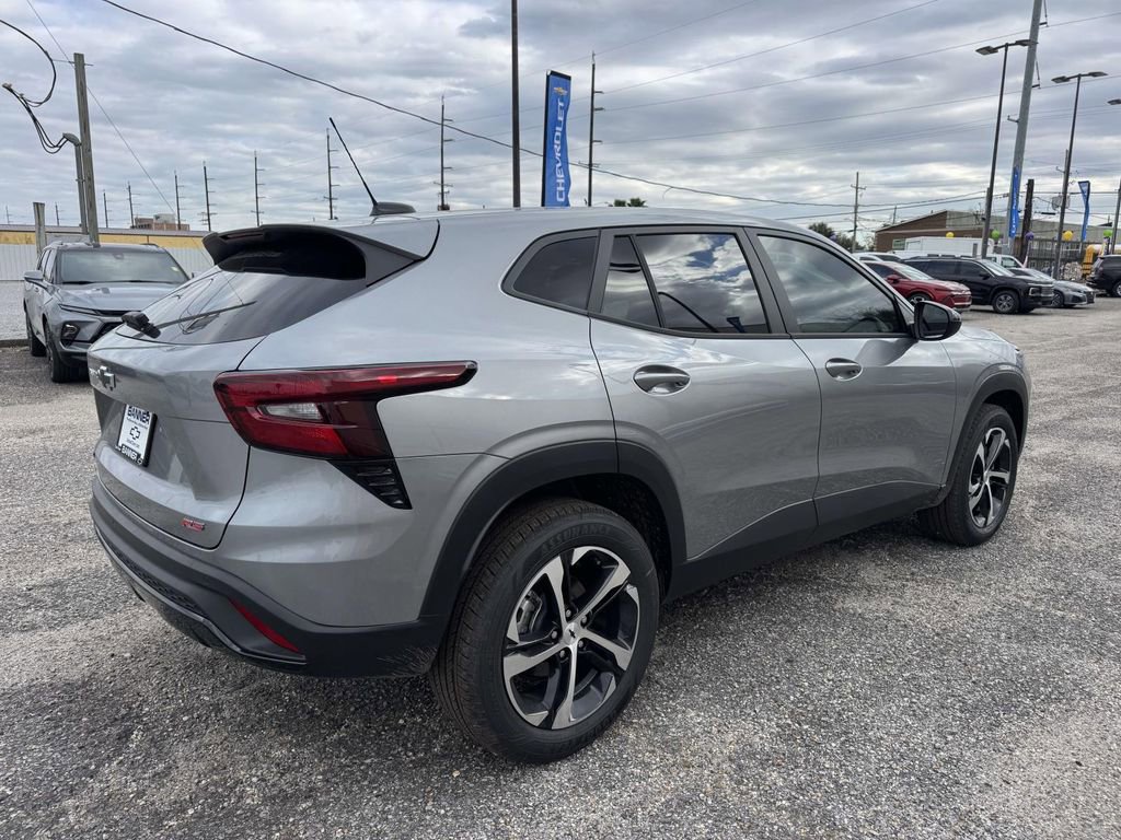 New 2026 Chevrolet Trax RS w/ Sunroof Package image 7