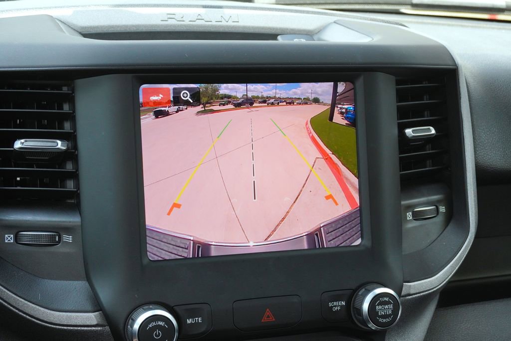 Used 2024 RAM 2500 Tradesman w/ Chrome Appearance Group image 15