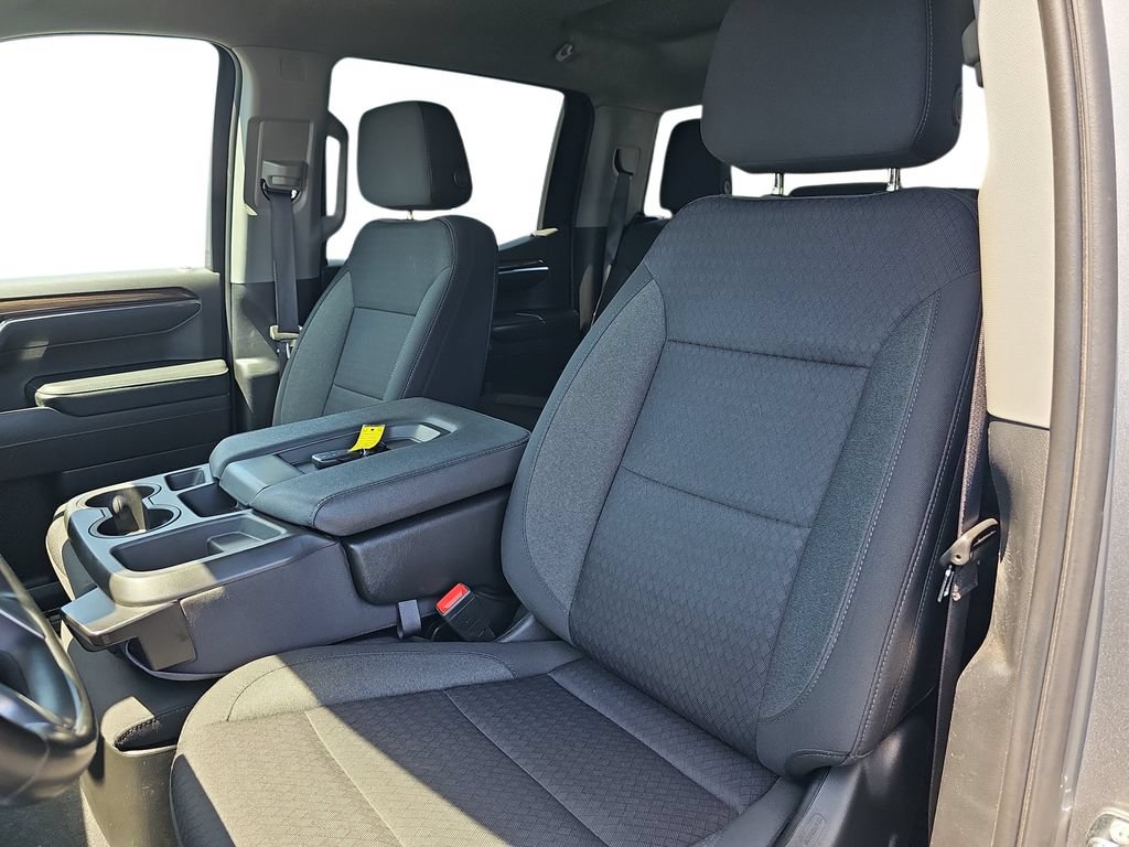 Used 2023 Chevrolet Silverado 1500 LT AWD/4WD image 15