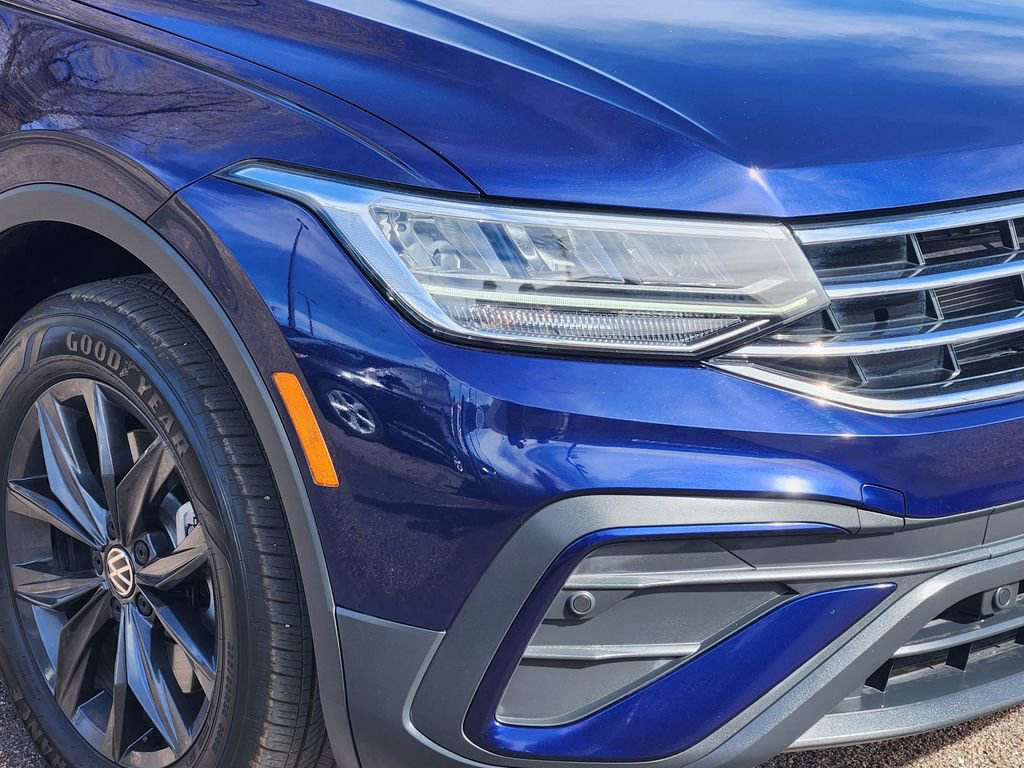 Used 2024 Volkswagen Tiguan SE w/ MDO Package, Two-Row image 27