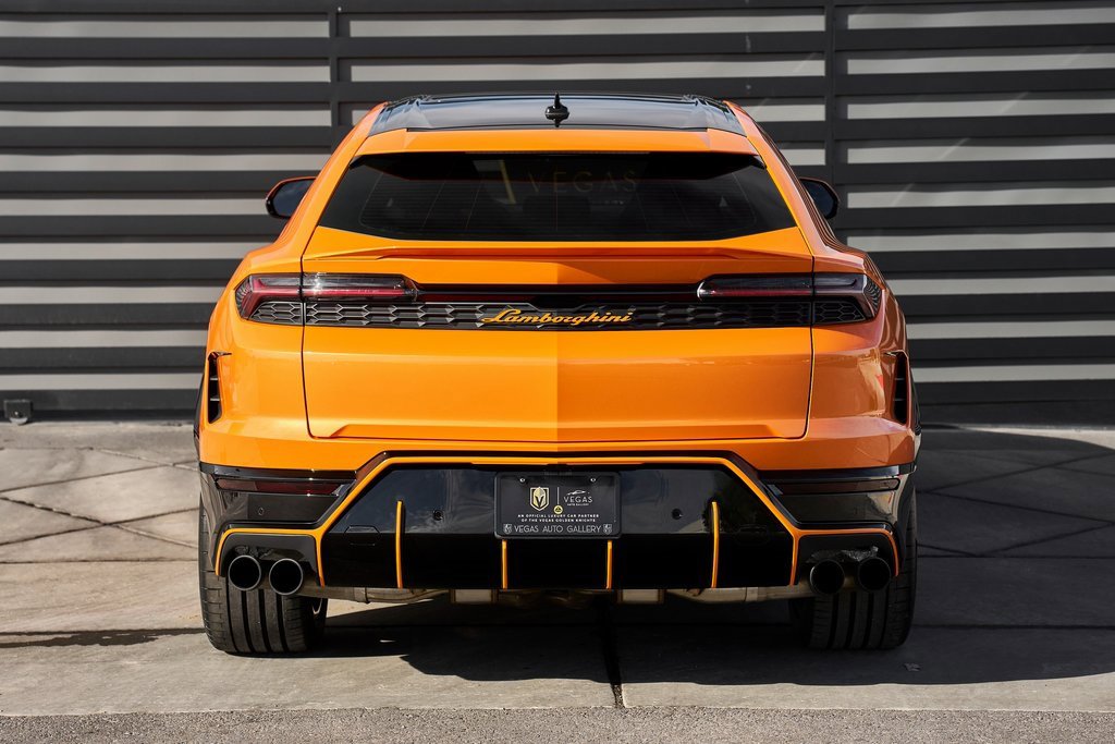 Used 2025 Lamborghini Urus SE image 14