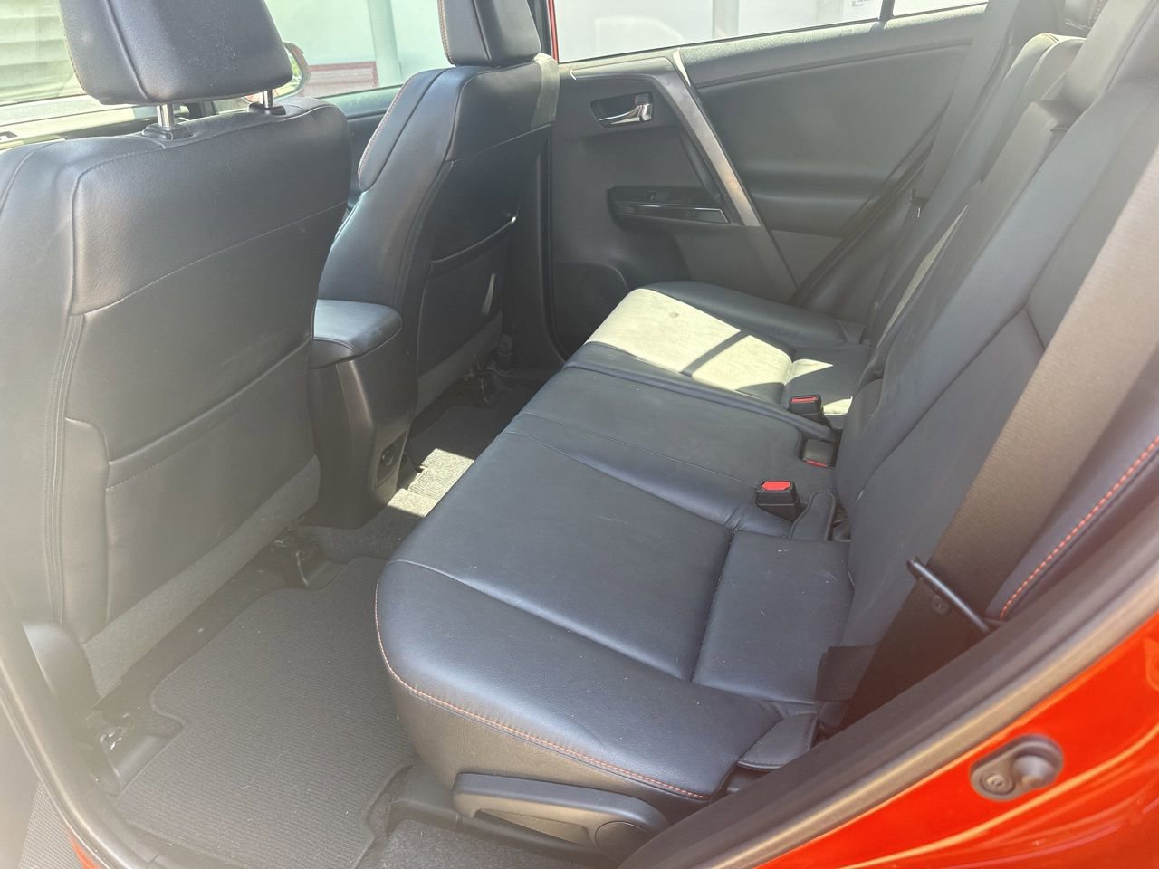 Used 2016 Toyota RAV4 SE AWD/4WD image 4