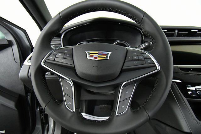 New 2026 Cadillac XT5 Luxury w/ LPO, Floor Liner Package FWD image 9