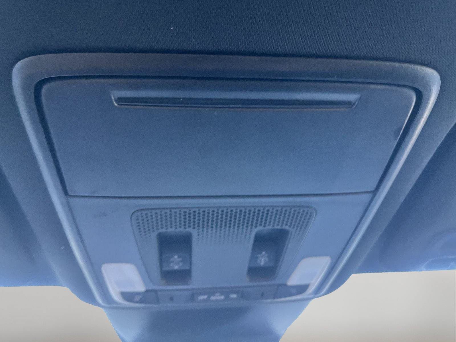Used 2025 Honda Pilot TrailSport image 10