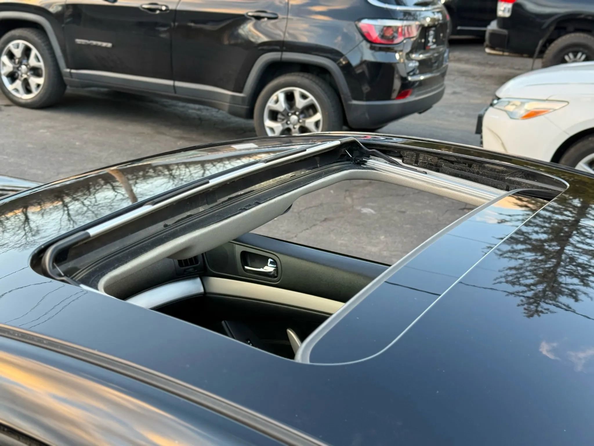 Used 2012 INFINITI G37 x Coupe w/ Premium Pkg image 35