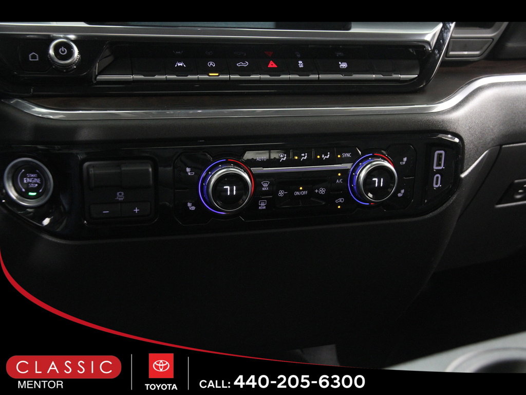 Used 2025 GMC Sierra 1500 SLT image 15