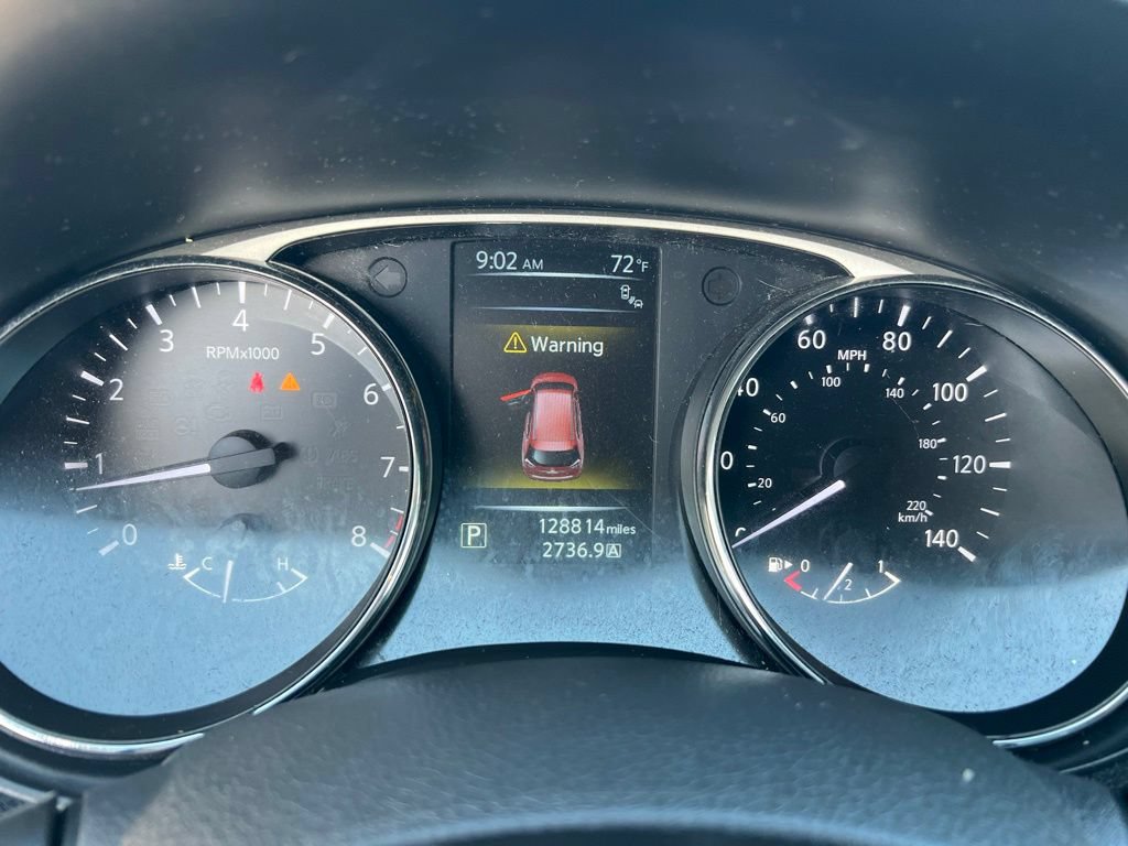 Used 2016 Nissan Rogue SV w/ SV Premium Package AWD/4WD image 42