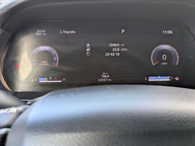 Used 2023 Jeep Grand Cherokee L Laredo image 11