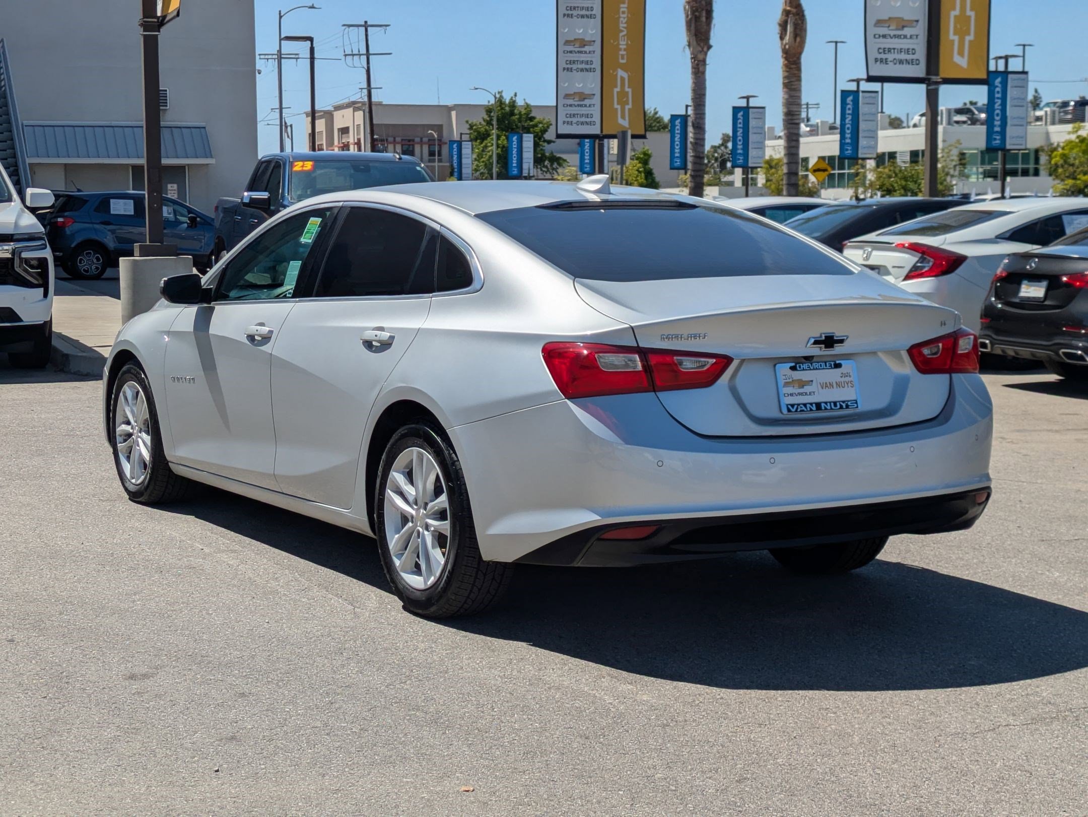 Used 2018 Chevrolet Malibu LT w/ Driver Confidence Package image 7