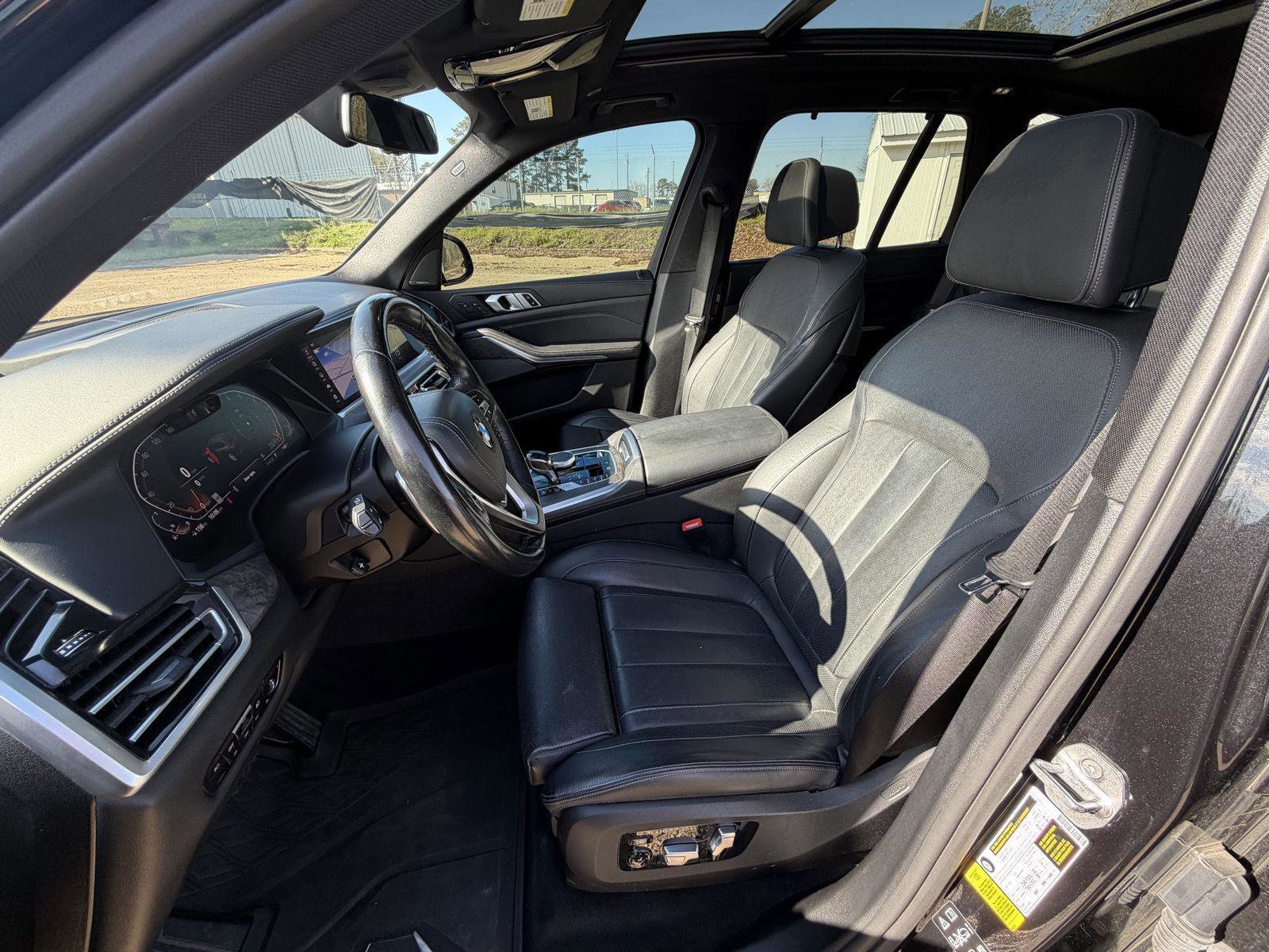 Used 2019 BMW X5 xDrive40i w/ Executive Package image 9