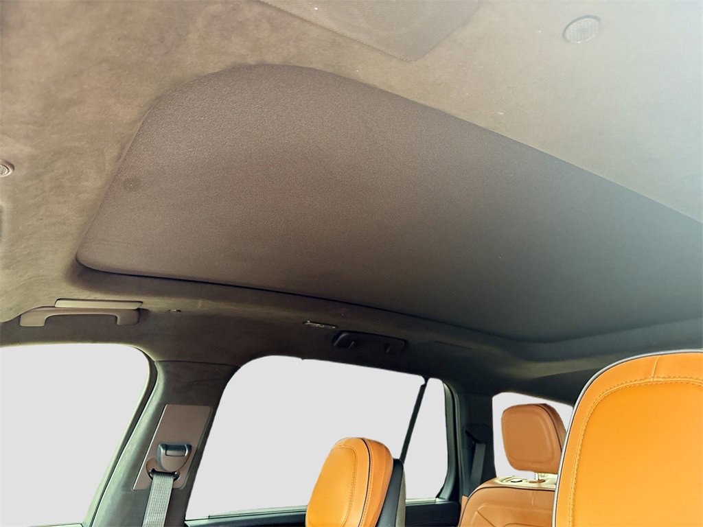 Used 2025 Lincoln Aviator Black Label w/ Jet Appearance Package image 23