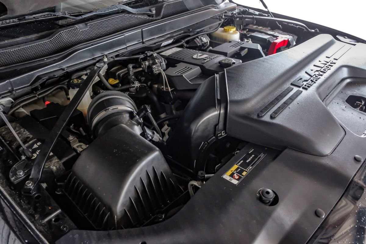 Used 2019 RAM 2500 Laramie w/ Black Appearance Package AWD/4WD image 58