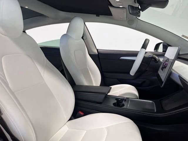 Used 2023 Tesla Model 3 Standard Range image 9