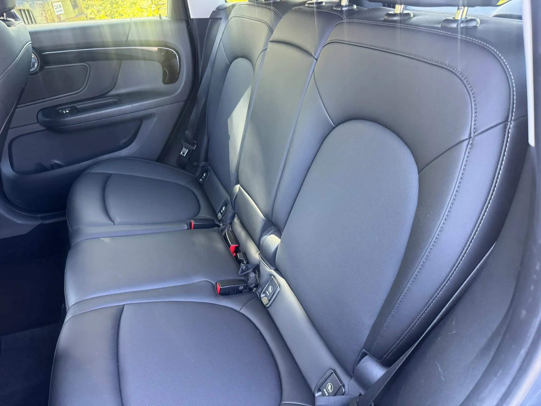 Used 2019 MINI Cooper Countryman S w/ Premium Package image 14