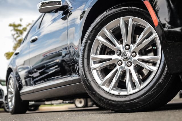 Used 2015 Chrysler 300 C RWD image 13