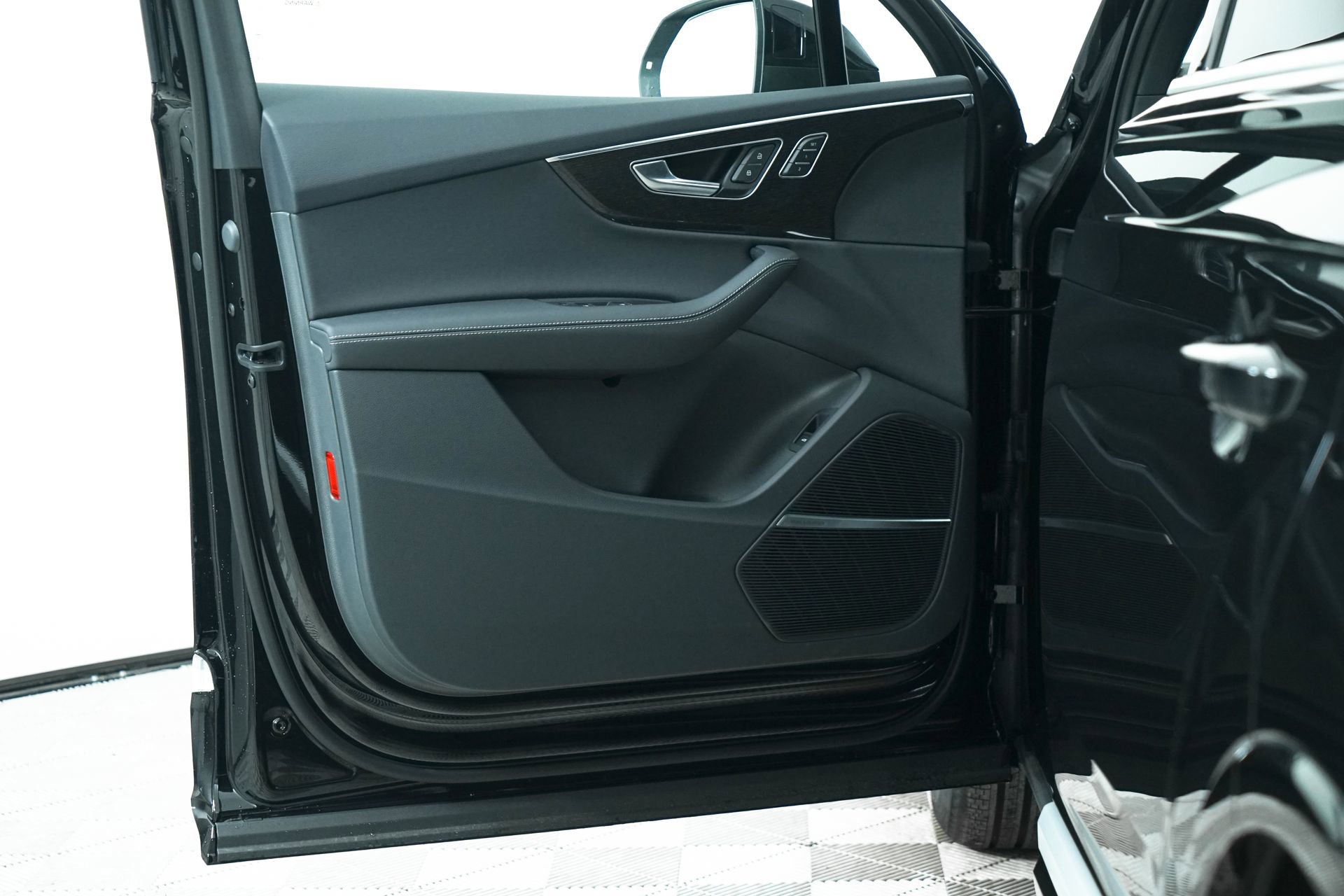 New 2025 Audi Q7 3.0T Prestige image 18