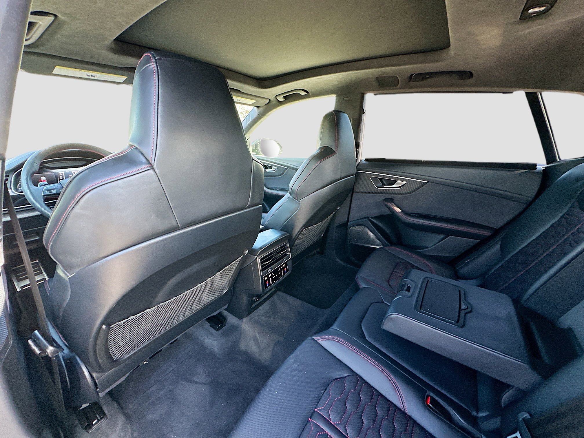 Used 2024 Audi RS Q8 image 27