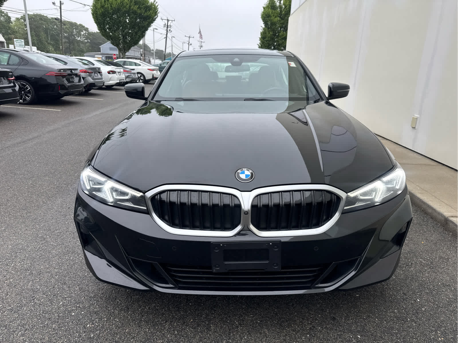 Certified 2023 BMW 330i xDrive Sedan w/ Premium Package AWD/4WD image 3