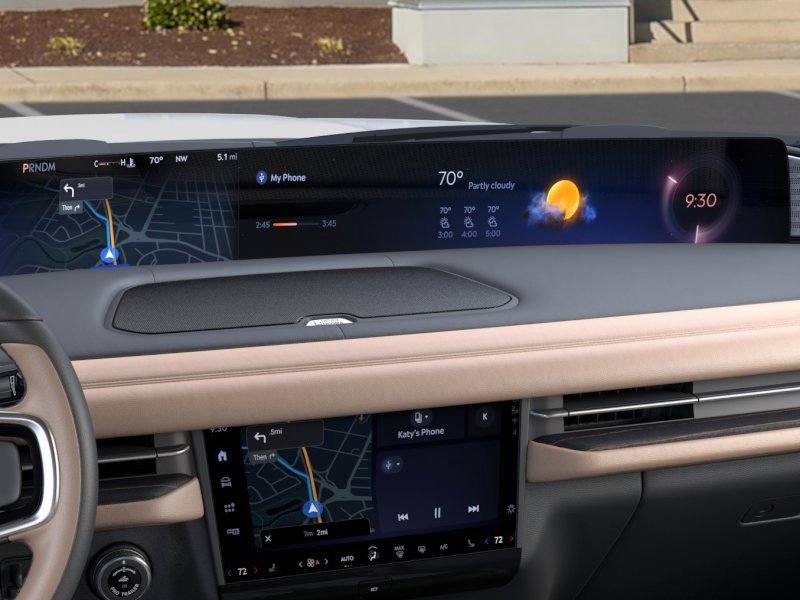 New 2026 Lincoln Navigator L Black Label AWD/4WD image 14