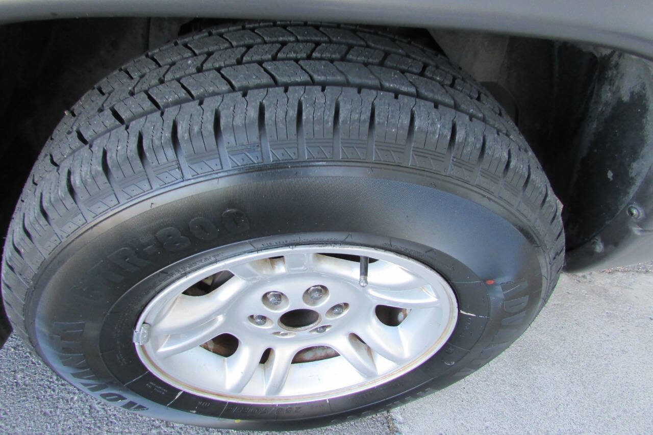 Used 2003 Dodge Durango Sport image 13