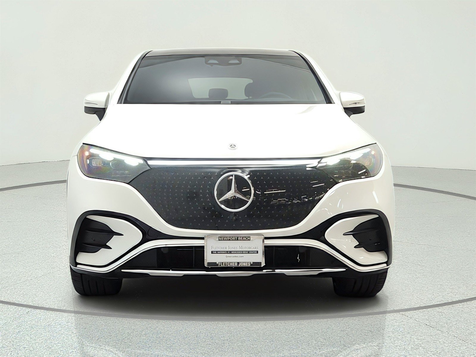Certified 2023 Mercedes-Benz EQE 500 4MATIC SUV w/ Exclusive Trim Package image 2