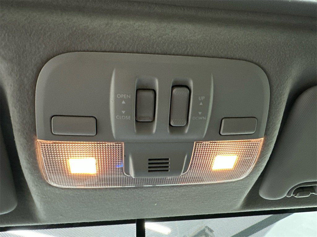 Used 2014 Subaru Crosstrek 2.0i Limited image 30