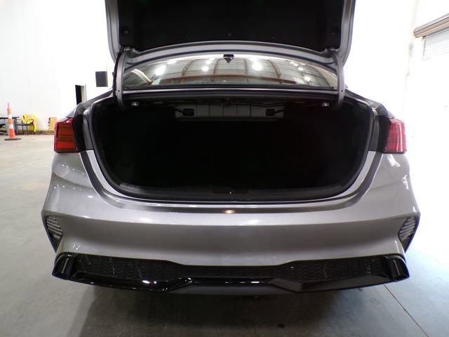 Used 2024 Kia Forte GT-Line image 8