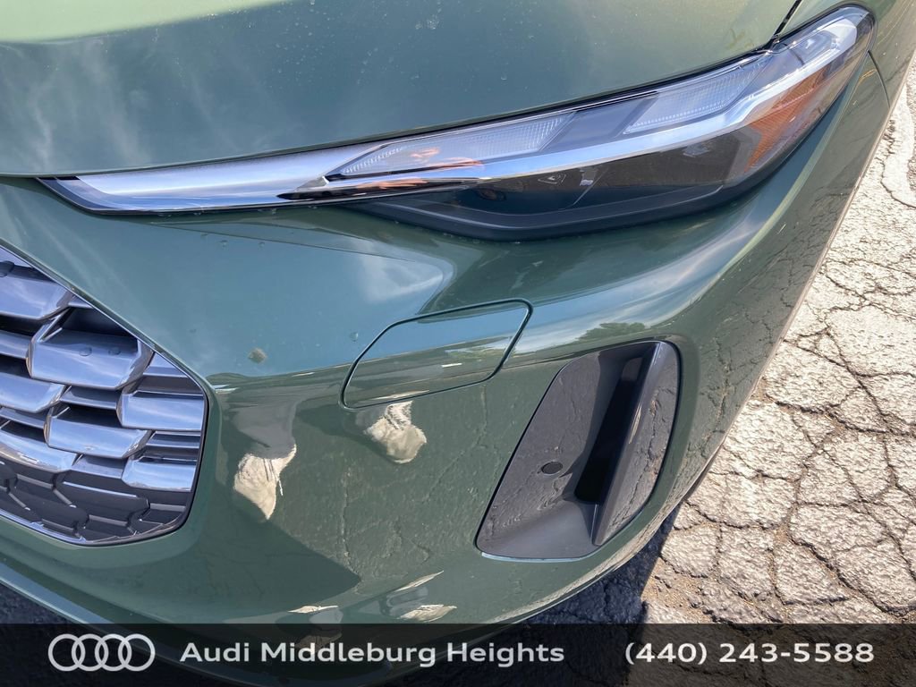 Used 2025 Audi Q5 Premium w/ Convenience Package image 19