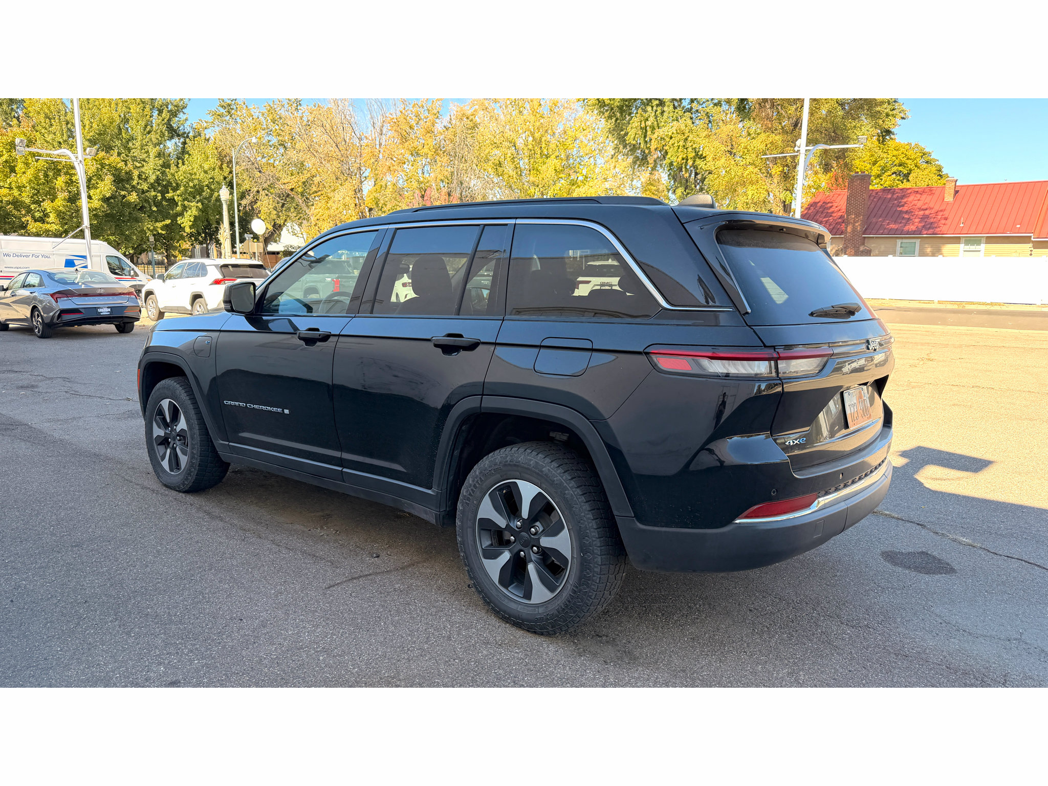 Used 2024 Jeep Grand Cherokee Limited 4xe AWD/4WD image 5