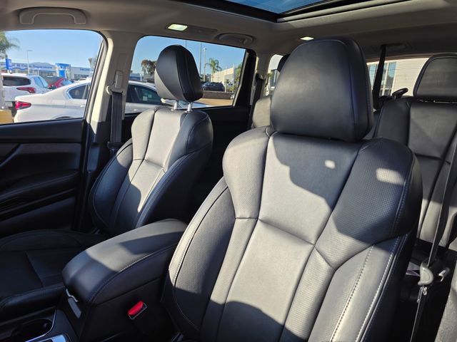 Certified 2023 Subaru Ascent Limited w/ Technology Package image 17