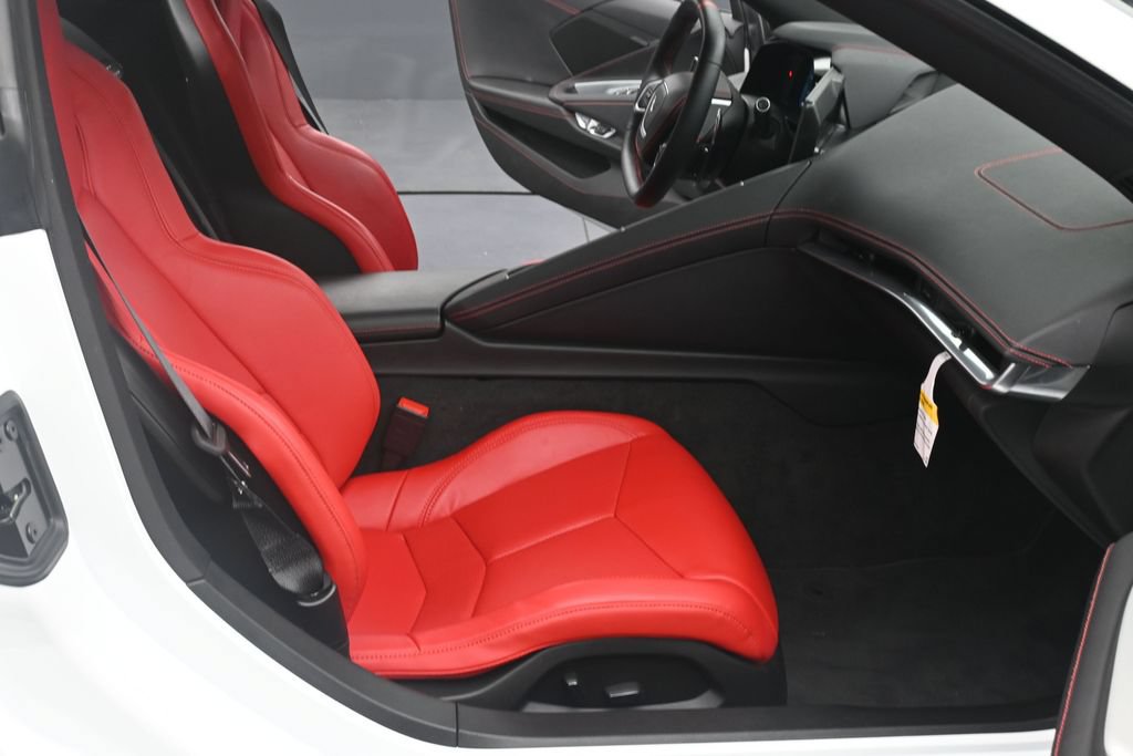 Used 2025 Chevrolet Corvette Stingray Convertible w/ Battery Protection Package RWD image 11