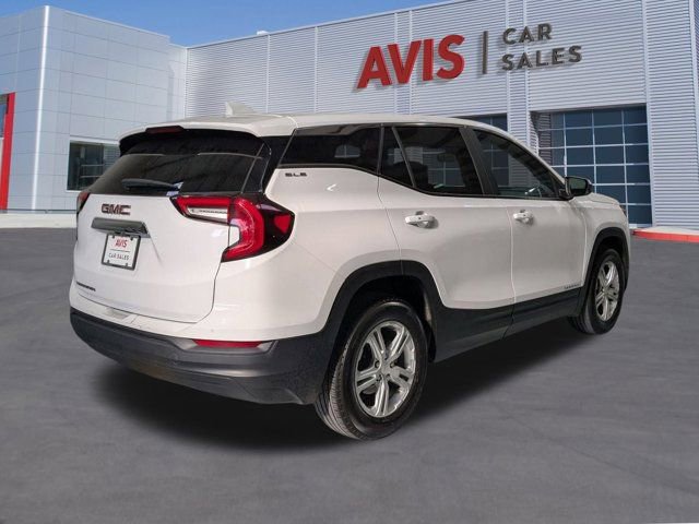 Used 2024 GMC Terrain SLE image 6