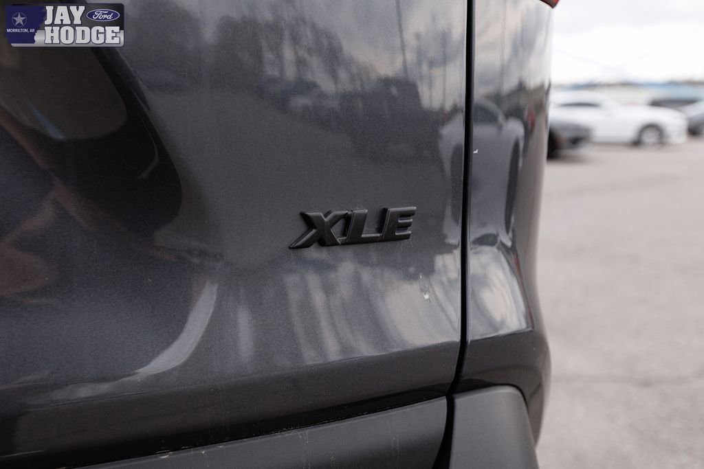 Used 2024 Toyota RAV4 XLE Premium image 10
