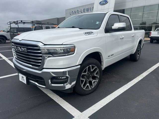Used 2025 RAM 1500 Laramie AWD/4WD image 1