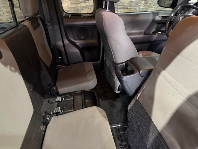 Used 2020 Toyota Tacoma SR w/ SR Convenience Package AWD/4WD image 31
