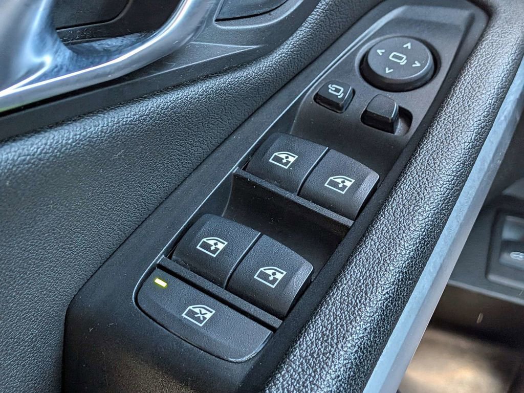 Used 2020 BMW 330i xDrive Sedan w/ Convenience Package image 26