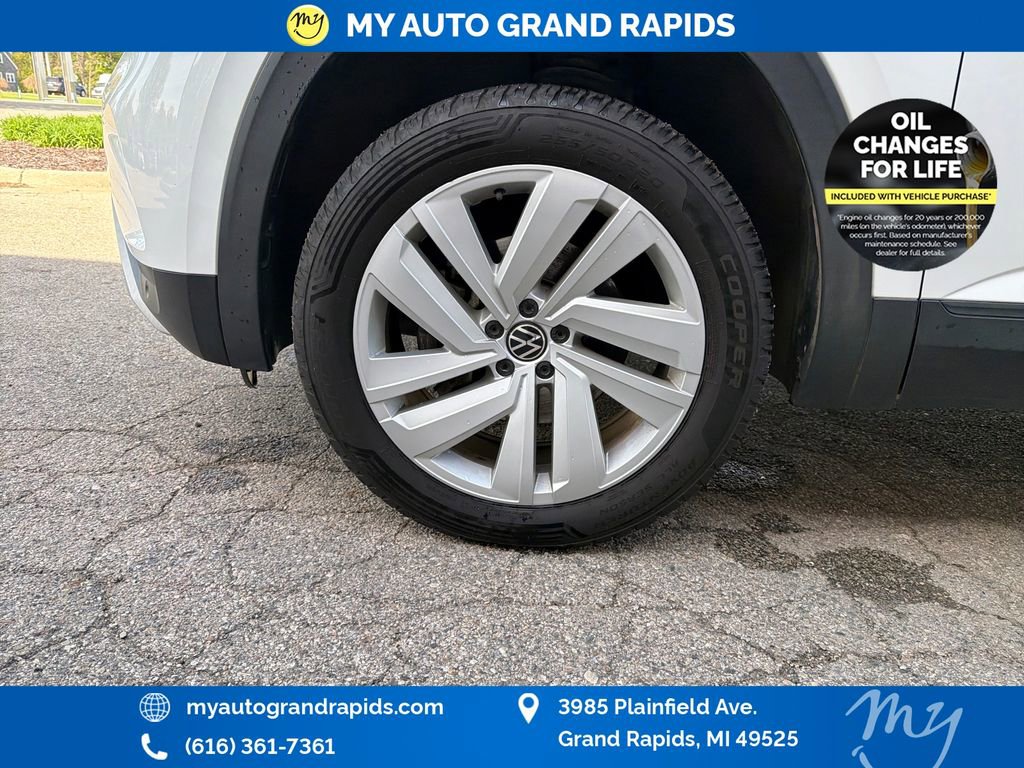 Used 2020 Volkswagen Atlas Cross Sport SE AWD/4WD image 29
