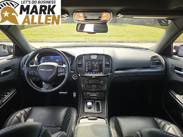 Used 2023 Chrysler 300 C RWD image 21