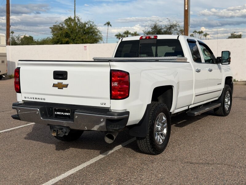 Used 2016 Chevrolet Silverado 3500 LTZ AWD/4WD image 5